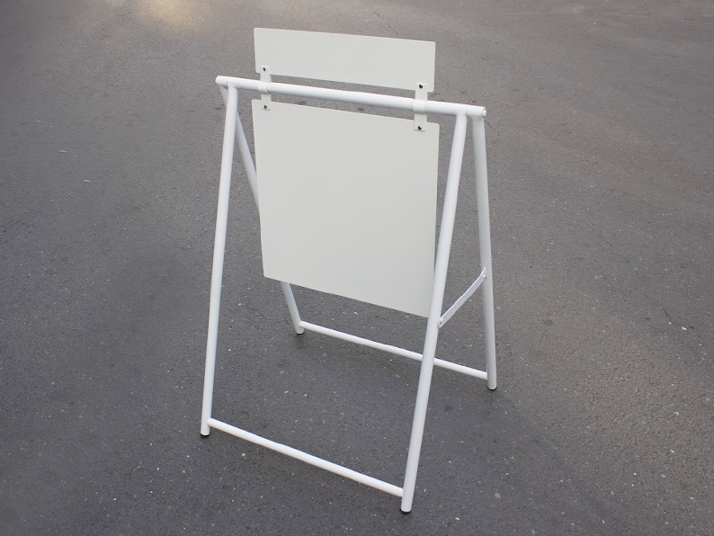 {{ a frame sidewalk sign }} - {{ adroniki }}