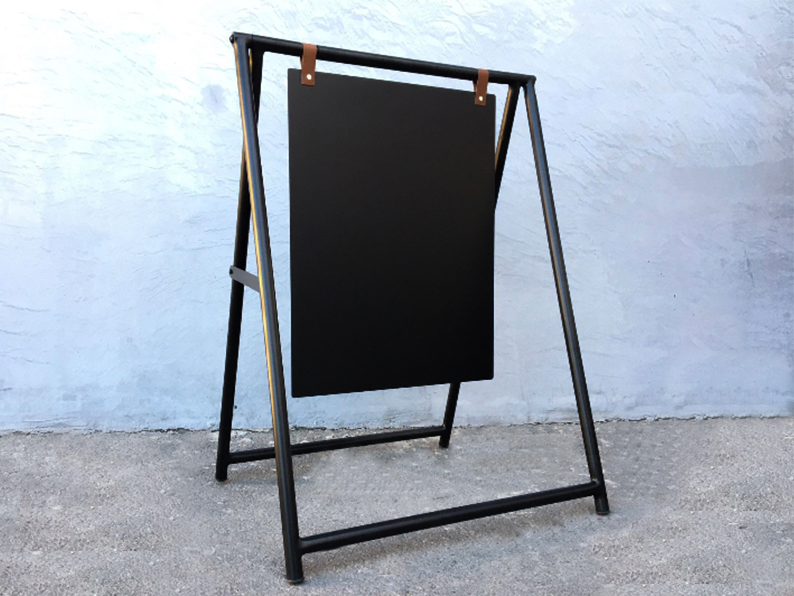 {{ a frame sidewalk sign }} - {{ adroniki }}